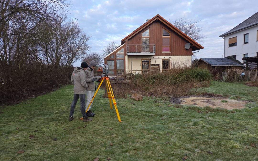 3D-Bestandsaufnahme für Anbauplanung: Punktwolke aus Laserscanning + Drohne